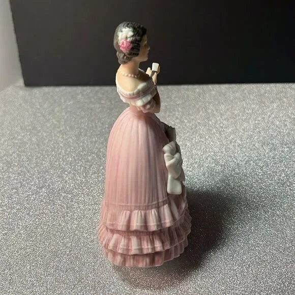 The Great Fashions of History CAROLINE Victorian Period by Lenox. KK326 - Picture 4 of 6